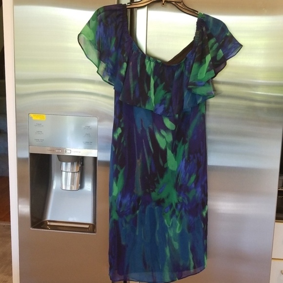 💕TRINA TURK💕 Off the Shoulder Ruffle Mini Dress - Picture 2 of 8